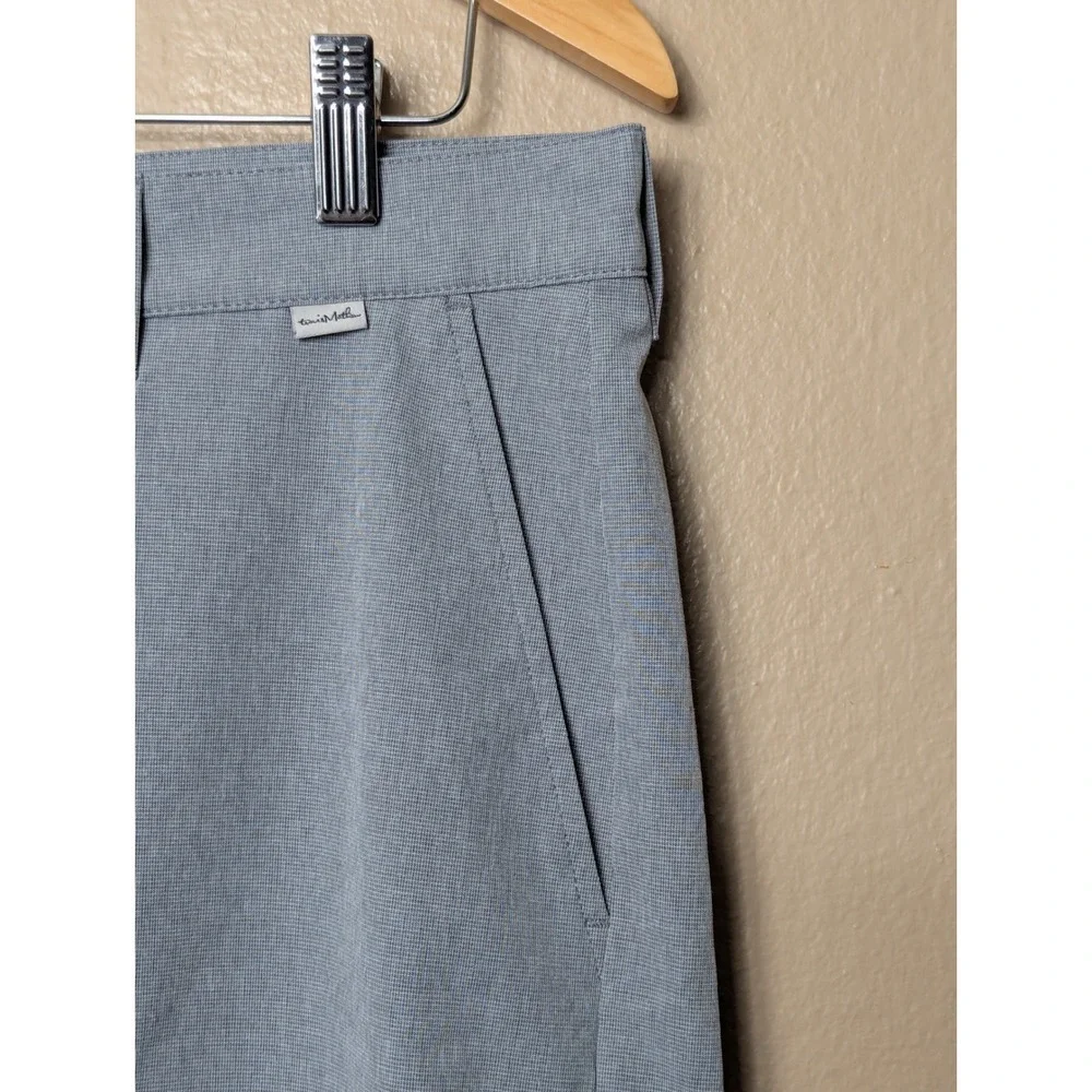 TravisMathew Beck Shorts Mens 34 Grey Golf Performance 1MM208 Stretch Casual